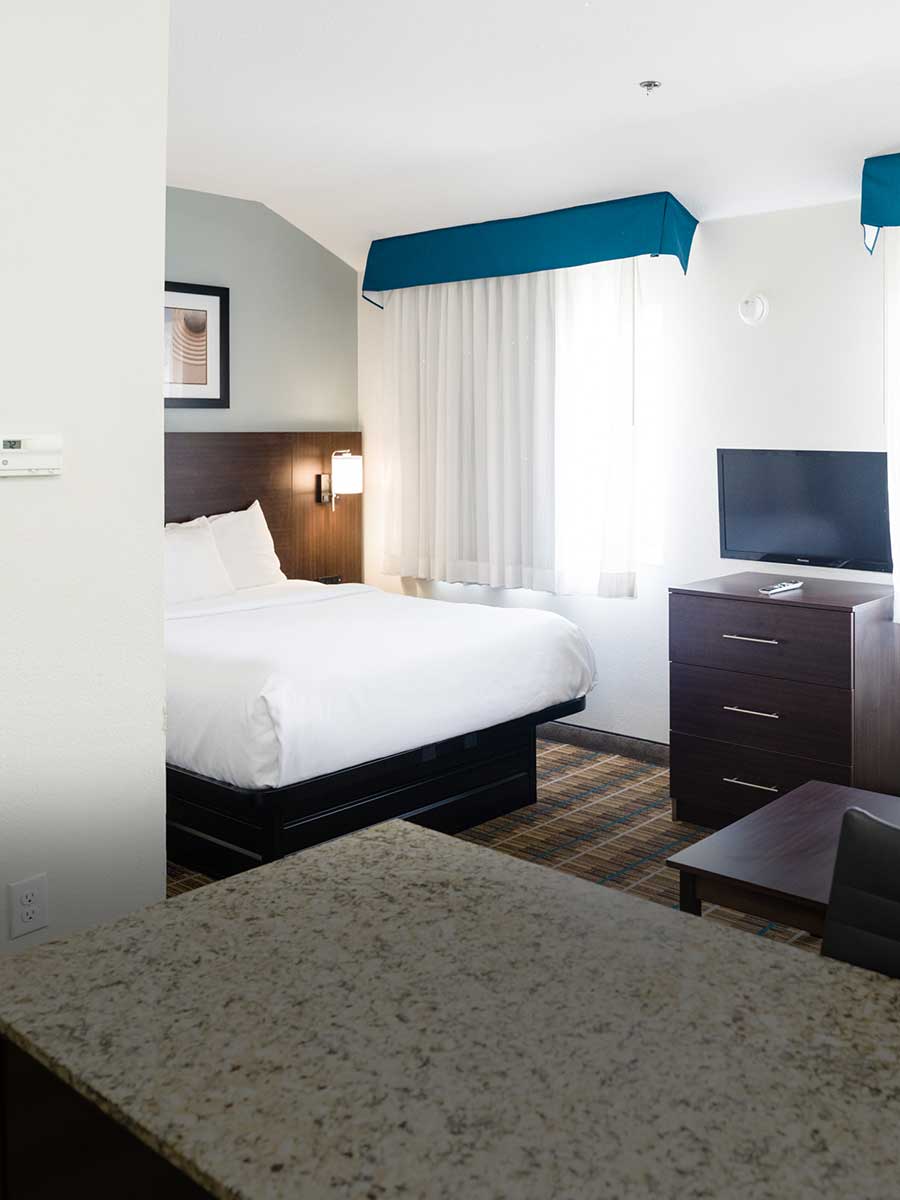 2 Double Beds 1 Room Suite with Full Kitchen at Mainstay Suites Knoxville Airport